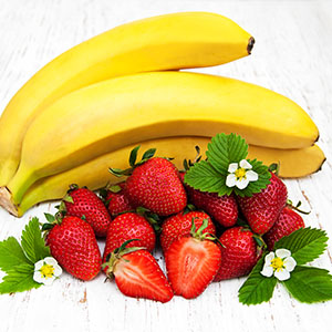 Berries with Nut Cream Sauce | Brannick Clinic of Natural Medicine